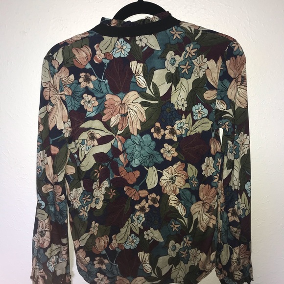 ZARA Floral Top - Picture 5 of 6